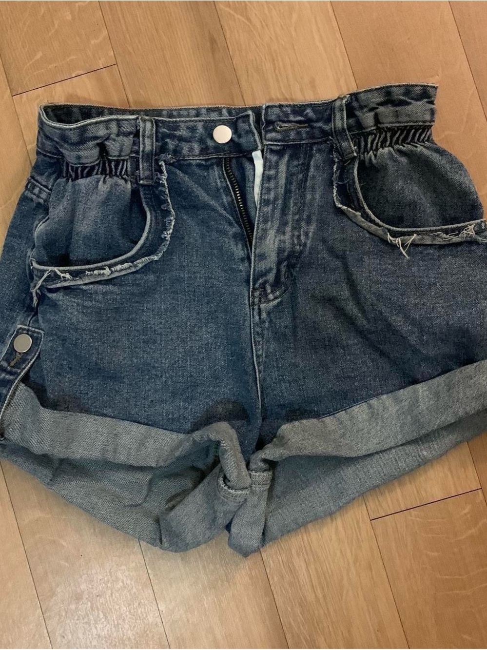High-Waist Dark Blue Denim Shorts with Rolled Hem